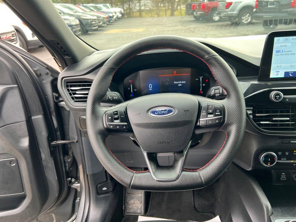 used 2025 Ford Escape car, priced at $24,818