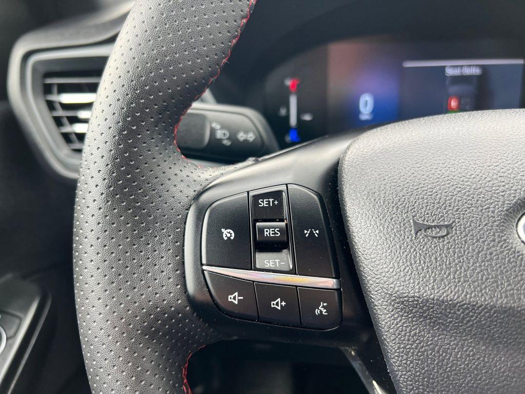 used 2025 Ford Escape car, priced at $24,818