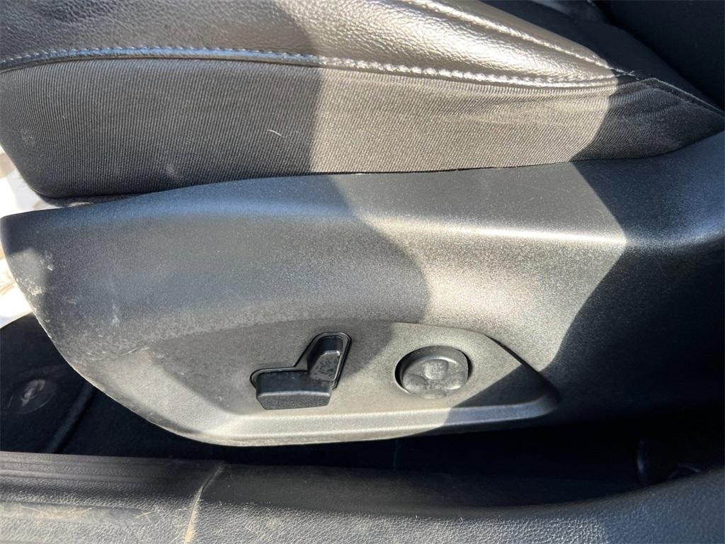 used 2019 Jeep Compass car, priced at $14,267