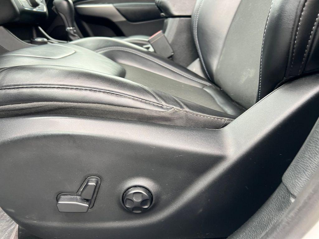 used 2019 Jeep Cherokee car, priced at $15,752