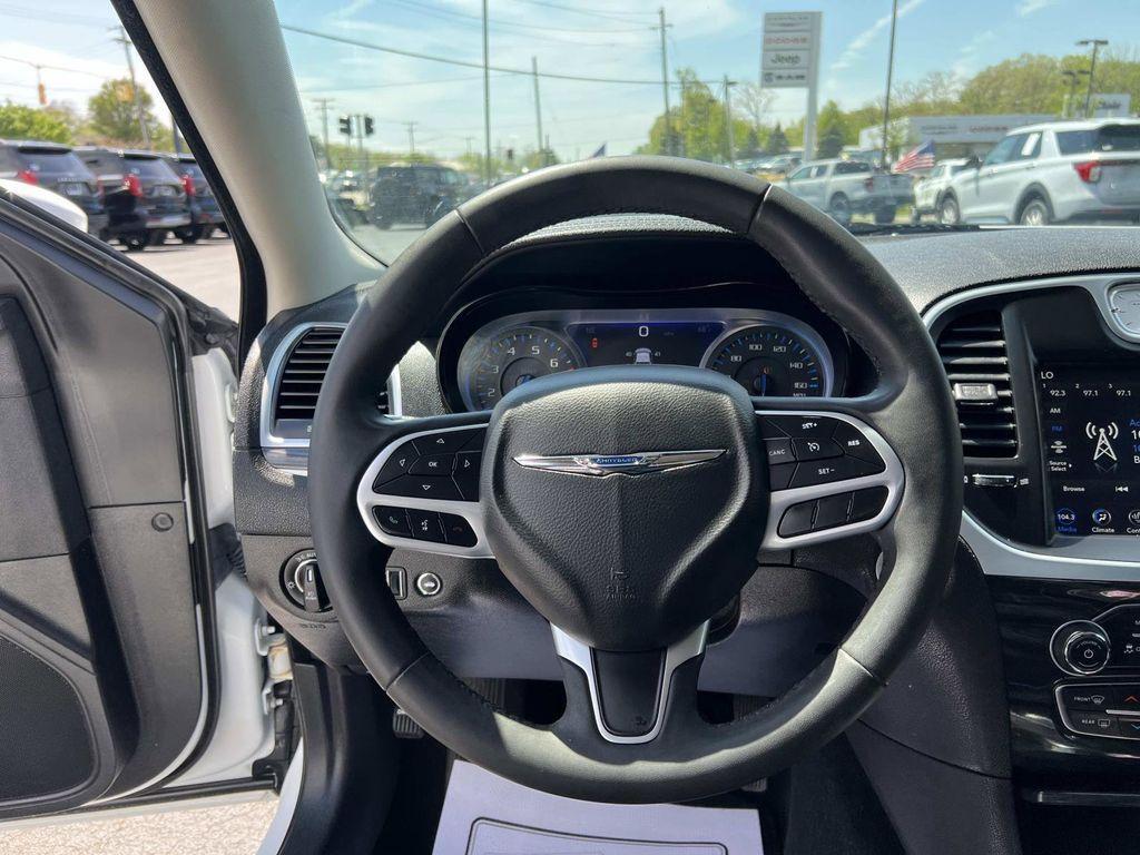 used 2022 Chrysler 300 car, priced at $19,066