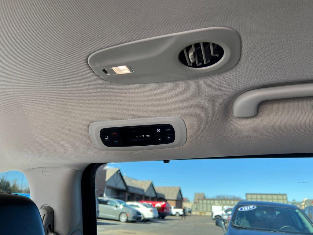 used 2023 Chrysler Pacifica car, priced at $18,803