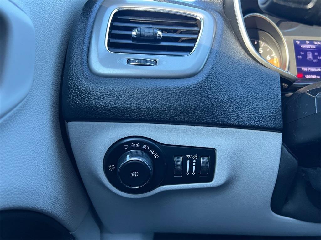 used 2019 Jeep Compass car, priced at $13,900