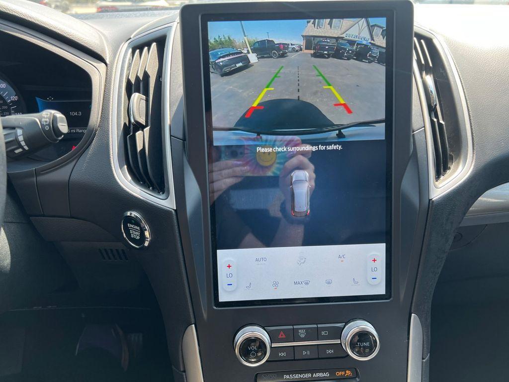 used 2024 Ford Edge car, priced at $22,212