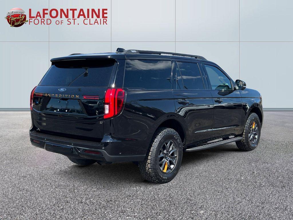 used 2025 Ford Expedition car, priced at $74,804