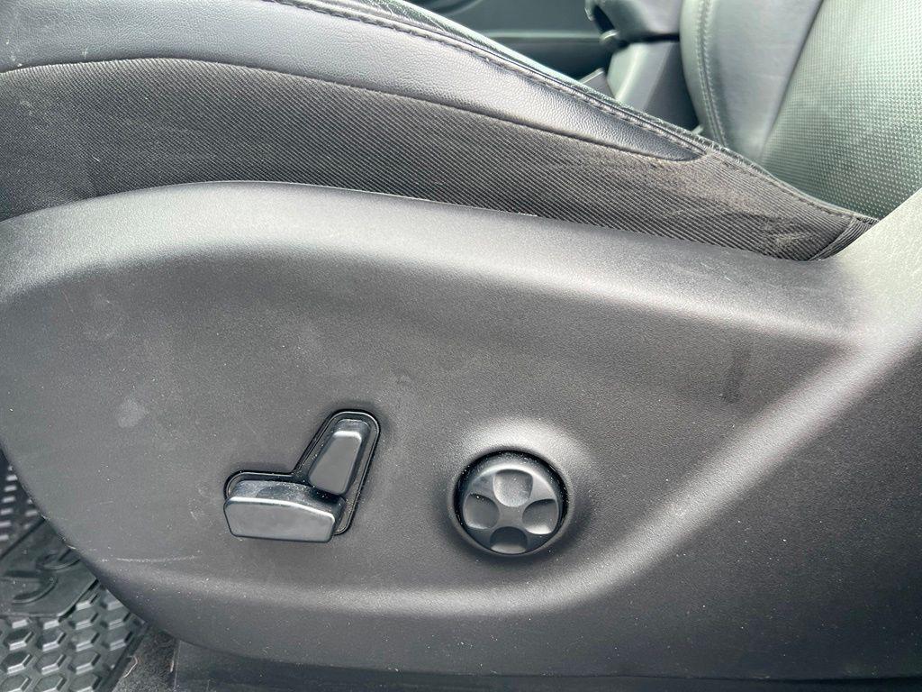 used 2019 Jeep Cherokee car, priced at $14,758