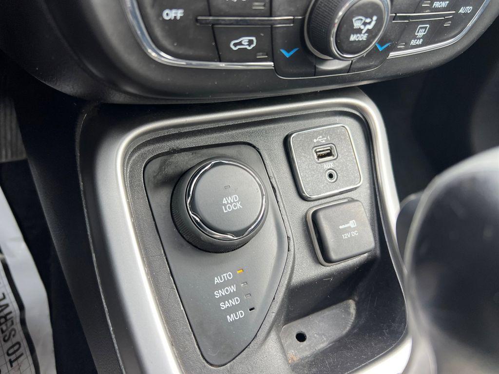 used 2019 Jeep Compass car, priced at $16,000