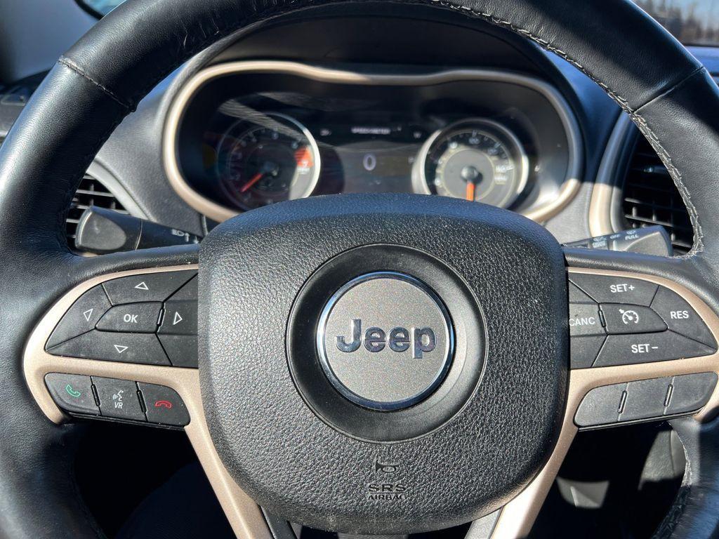 used 2016 Jeep Cherokee car, priced at $11,252