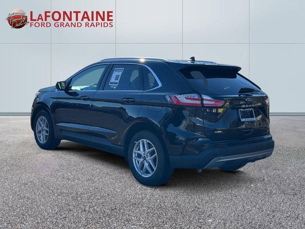 used 2024 Ford Edge car, priced at $27,199