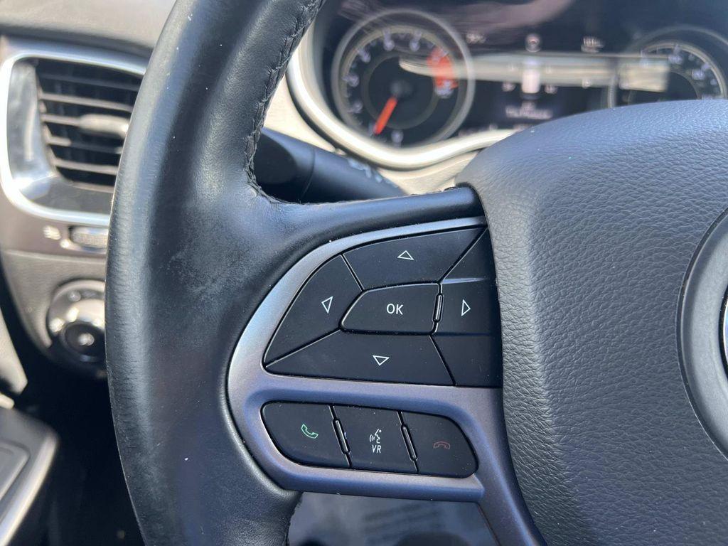 used 2019 Jeep Cherokee car, priced at $14,508