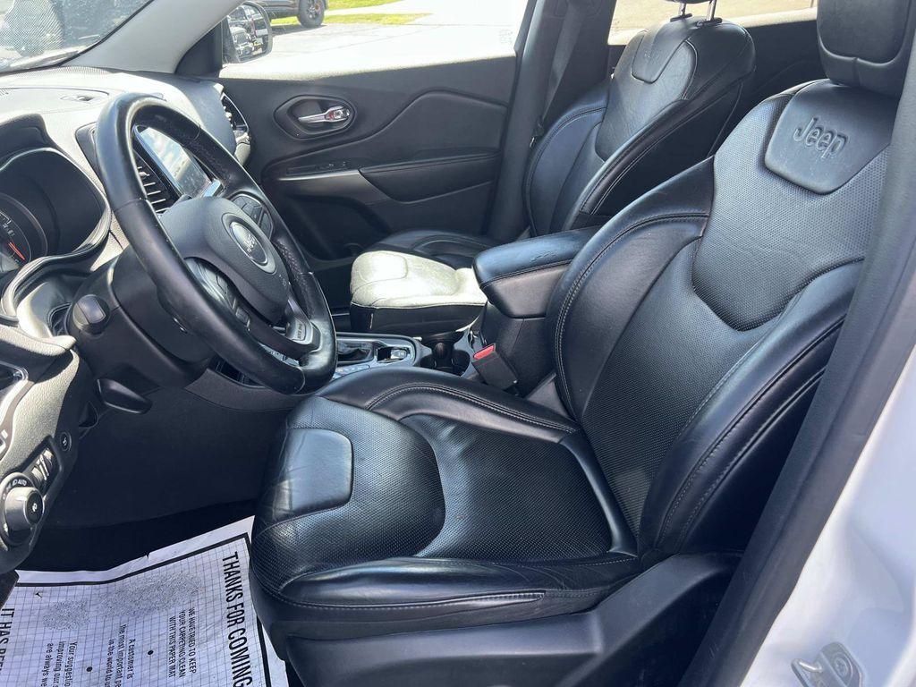 used 2019 Jeep Cherokee car, priced at $14,508