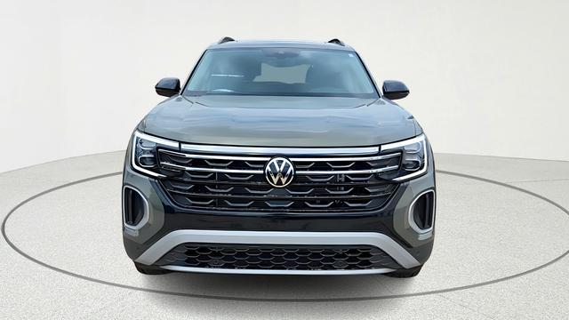 new 2026 Volkswagen Atlas car, priced at $45,925