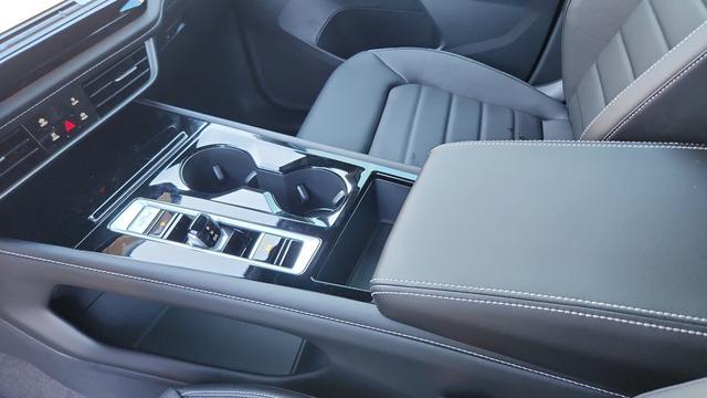 new 2026 Volkswagen Atlas Cross Sport car, priced at $47,353