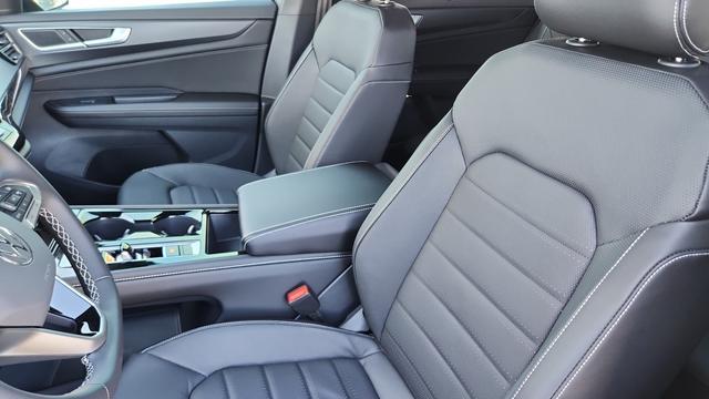 new 2026 Volkswagen Atlas Cross Sport car, priced at $47,353