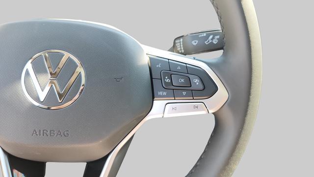 new 2025 Volkswagen Jetta car, priced at $27,557