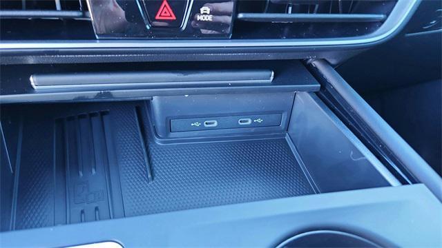 new 2026 Volkswagen Atlas Cross Sport car, priced at $37,367