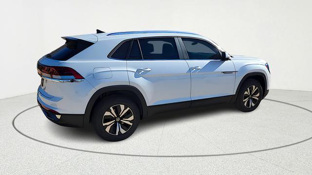 new 2026 Volkswagen Atlas Cross Sport car, priced at $36,367