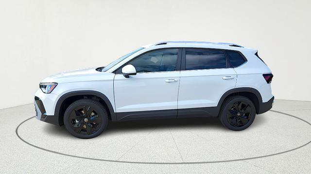 new 2026 Volkswagen Taos car, priced at $29,512
