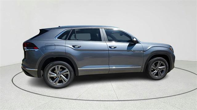 new 2024 Volkswagen Atlas Cross Sport car, priced at $46,000