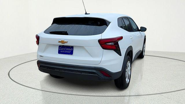 used 2025 Chevrolet Trax car, priced at $24,398