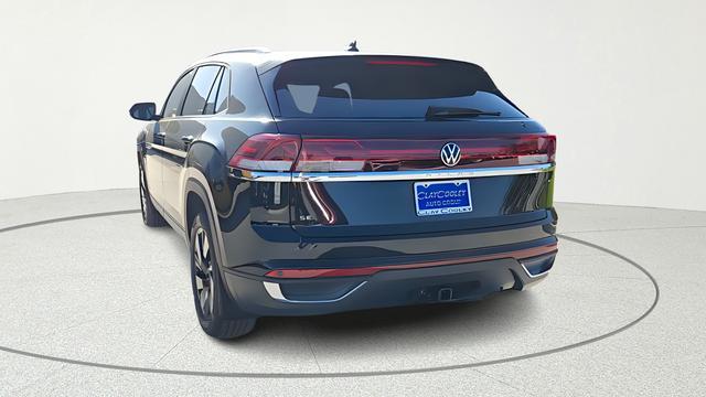new 2026 Volkswagen Atlas Cross Sport car, priced at $42,135