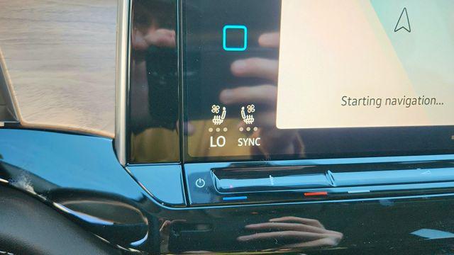 new 2026 Volkswagen Atlas car, priced at $43,232