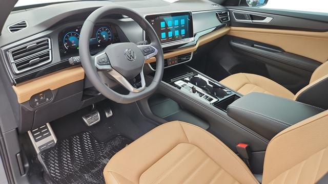 new 2026 Volkswagen Atlas Cross Sport car, priced at $48,237