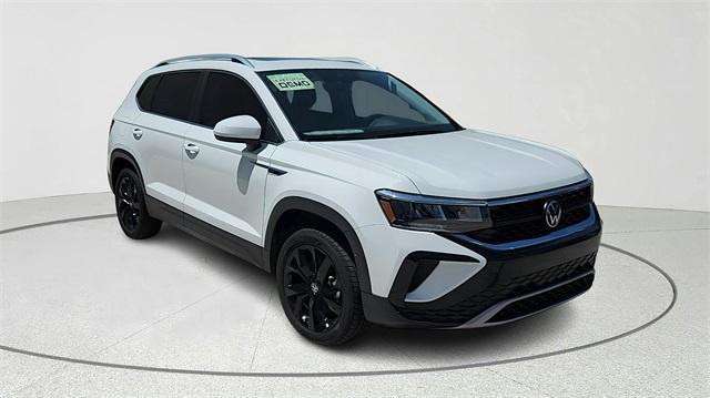 new 2024 Volkswagen Taos car, priced at $31,020