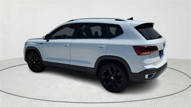 new 2024 Volkswagen Taos car, priced at $31,020