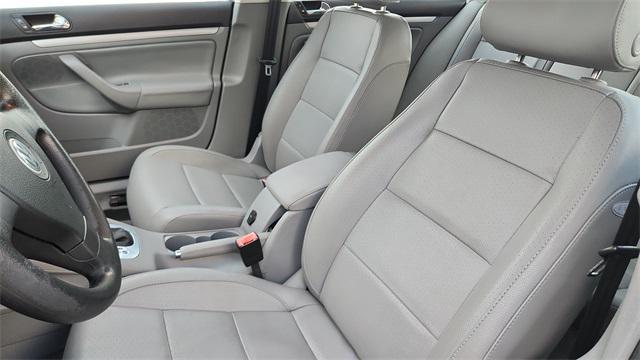 used 2005 Volkswagen Jetta car, priced at $11,988