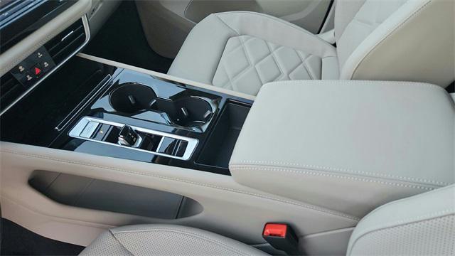 new 2026 Volkswagen Atlas car, priced at $44,346