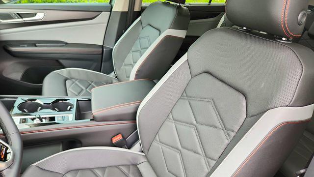 new 2026 Volkswagen Atlas car, priced at $45,925
