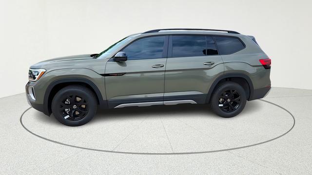 new 2026 Volkswagen Atlas car, priced at $45,925