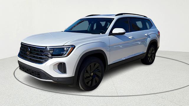 new 2026 Volkswagen Atlas car, priced at $43,122
