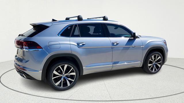 new 2026 Volkswagen Atlas Cross Sport car, priced at $50,969
