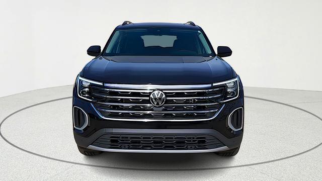 new 2026 Volkswagen Atlas car, priced at $43,283