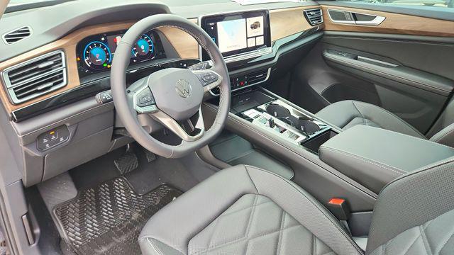 new 2026 Volkswagen Atlas car, priced at $43,283