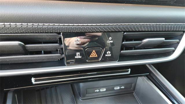 new 2026 Volkswagen Atlas car, priced at $48,371