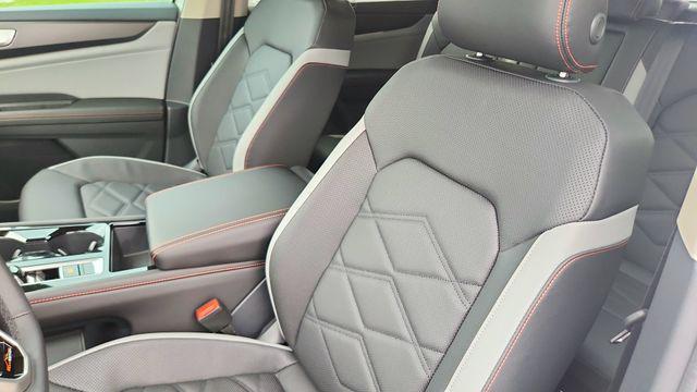 new 2026 Volkswagen Atlas car, priced at $45,764