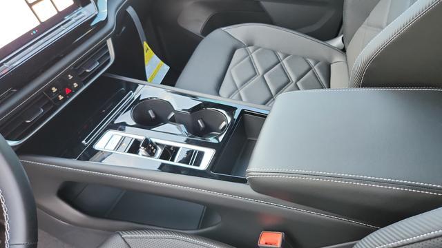 new 2026 Volkswagen Atlas Cross Sport car, priced at $40,975