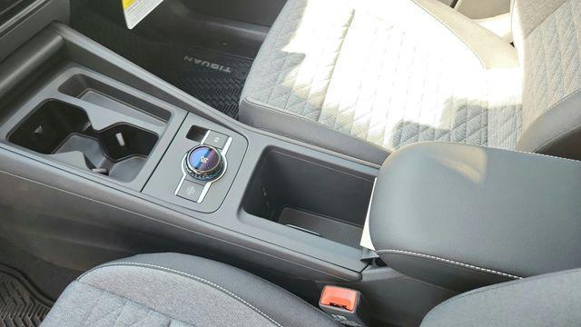 new 2025 Volkswagen Tiguan car, priced at $28,894