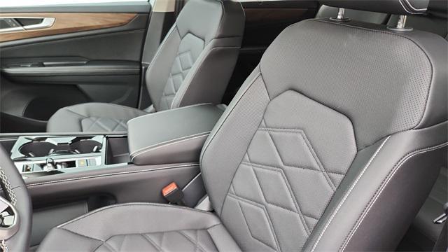 new 2026 Volkswagen Atlas car, priced at $43,732