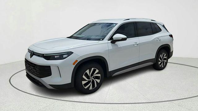 new 2025 Volkswagen Tiguan car, priced at $28,015
