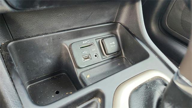 used 2018 Jeep Cherokee car, priced at $15,794