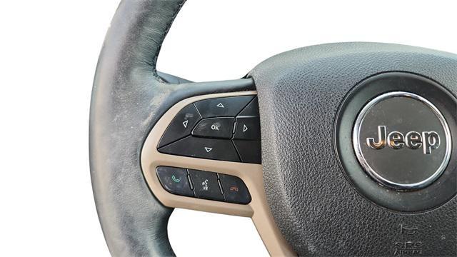 used 2018 Jeep Cherokee car, priced at $15,794