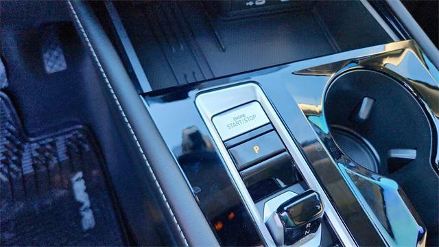 new 2026 Volkswagen Atlas car, priced at $43,185