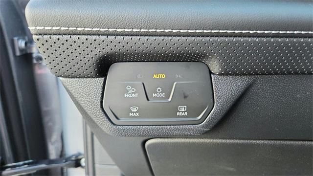 new 2026 Volkswagen Atlas car, priced at $43,086