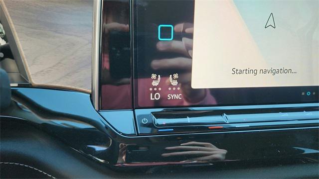 new 2026 Volkswagen Atlas car, priced at $43,086