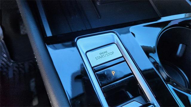 new 2026 Volkswagen Atlas car, priced at $43,086