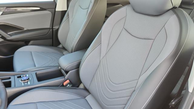 new 2026 Volkswagen Tiguan car, priced at $33,411